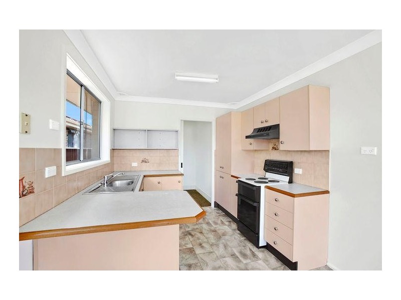 20 Brigadoon Circuit, Oak Flats NSW 2529
