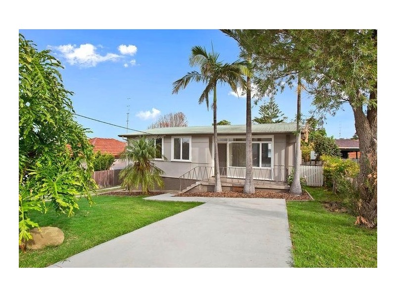 32 Kippax Street, Warilla NSW 2528