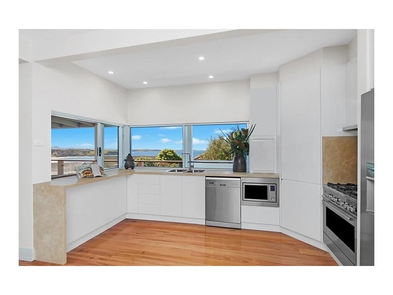 6 Bass Street, Kiama Downs NSW 2533