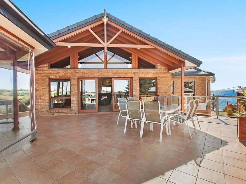 27 Pheasant Point Drive, Kiama NSW 2533