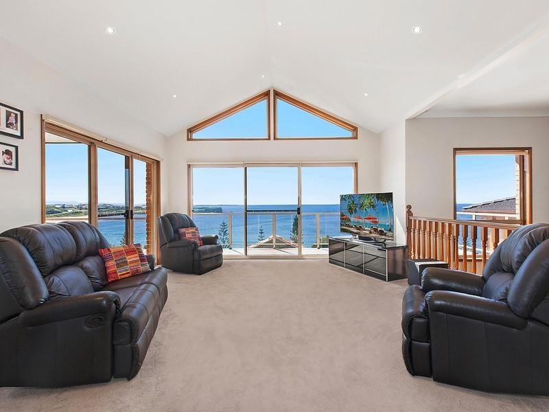 27 Pheasant Point Drive, Kiama NSW 2533