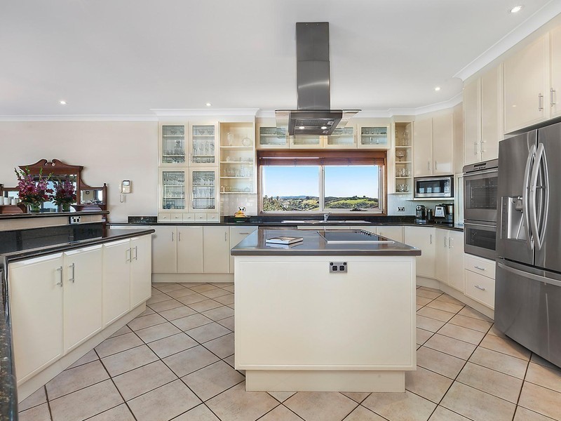 27 Pheasant Point Drive, Kiama NSW 2533