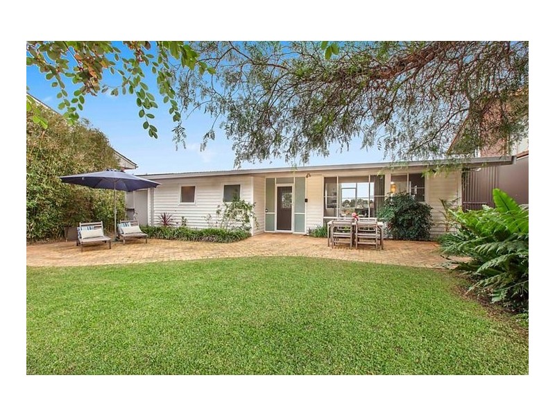 14 Kaleula Crescent, Kiama NSW 2533