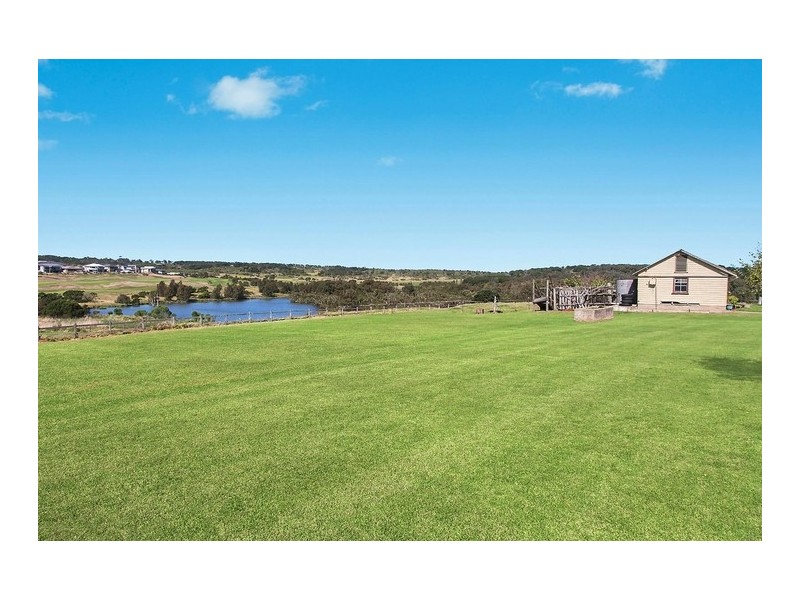 21 Buckleys Road, Shell Cove NSW 2529