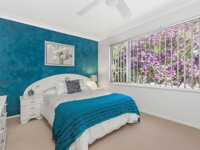 46 The Esplanade, Oak Flats NSW 2529