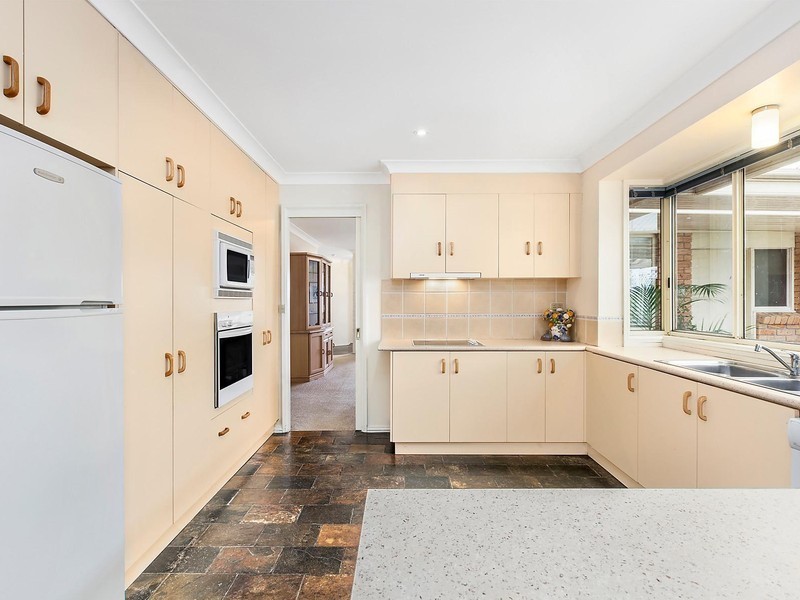 27 McBrien Drive, Kiama Downs NSW 2533