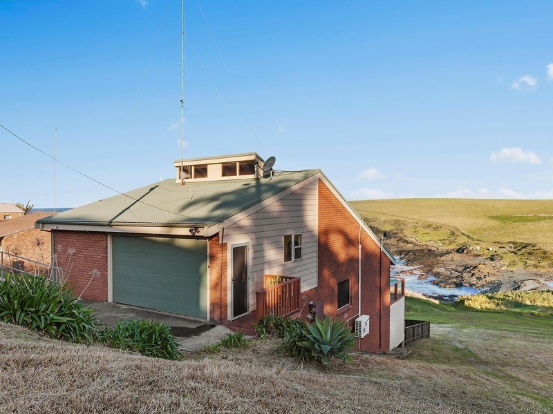 16 Elanora Road, Kiama Heights NSW 2533