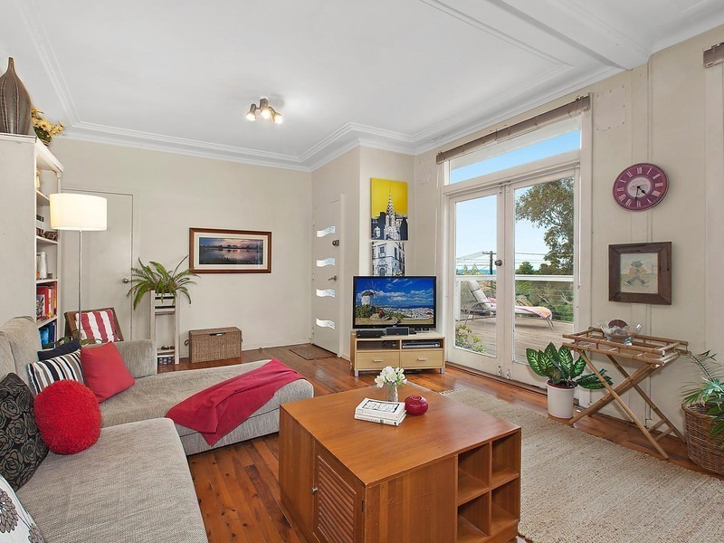 17 Holden Avenue, Kiama NSW 2533