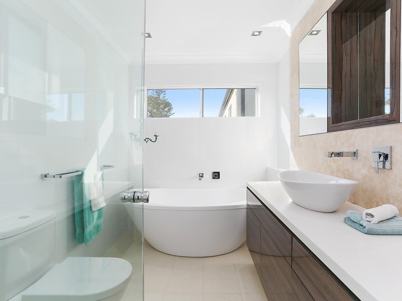 89 Kiarama Avenue, Kiama Downs NSW 2533