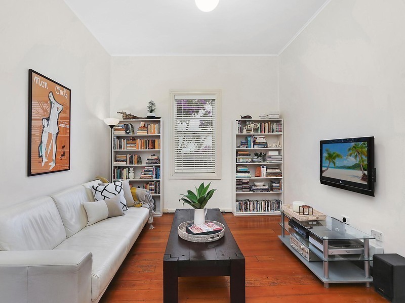 8 Devonshire Street, Kiama NSW 2533