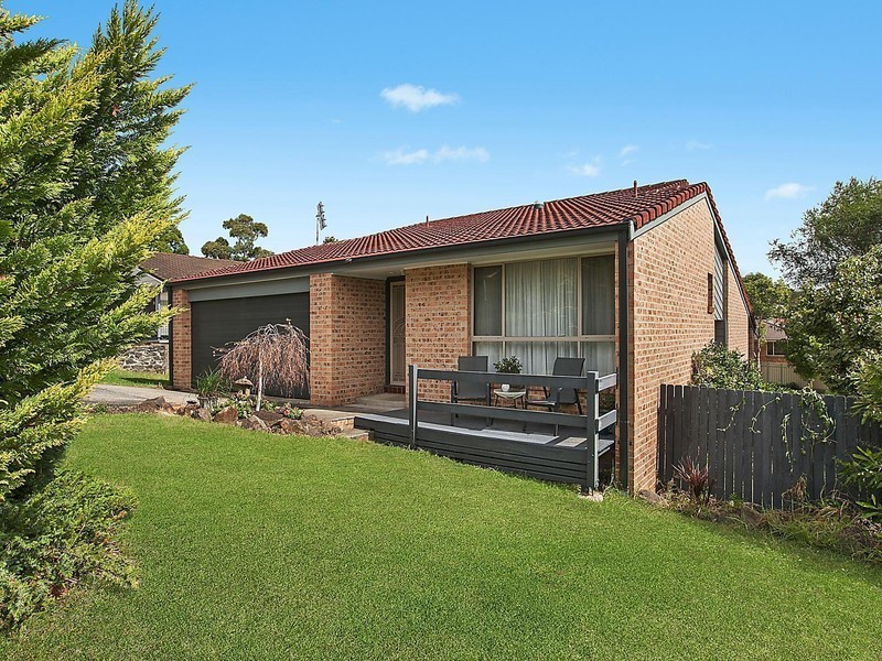 12 Barton Drive, Kiama Downs NSW 2533