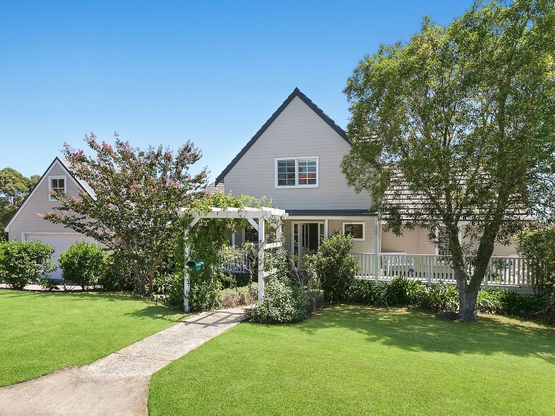 81 Barton Drive, Kiama Downs NSW 2533