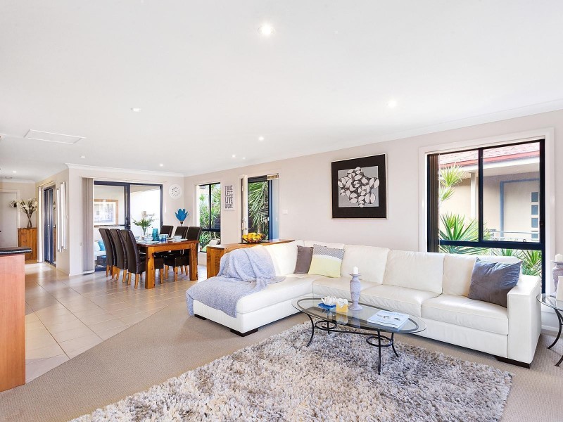 39B Mortlock Drive, Albion Park NSW 2527