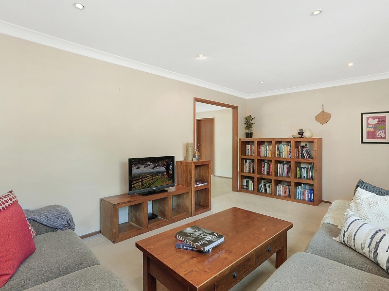 24 Barton Drive, Kiama Downs NSW 2533
