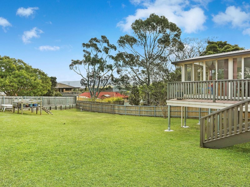 24 Barton Drive, Kiama Downs NSW 2533