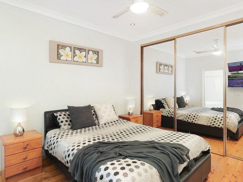 42 Horsley Drive, Horsley NSW 2530