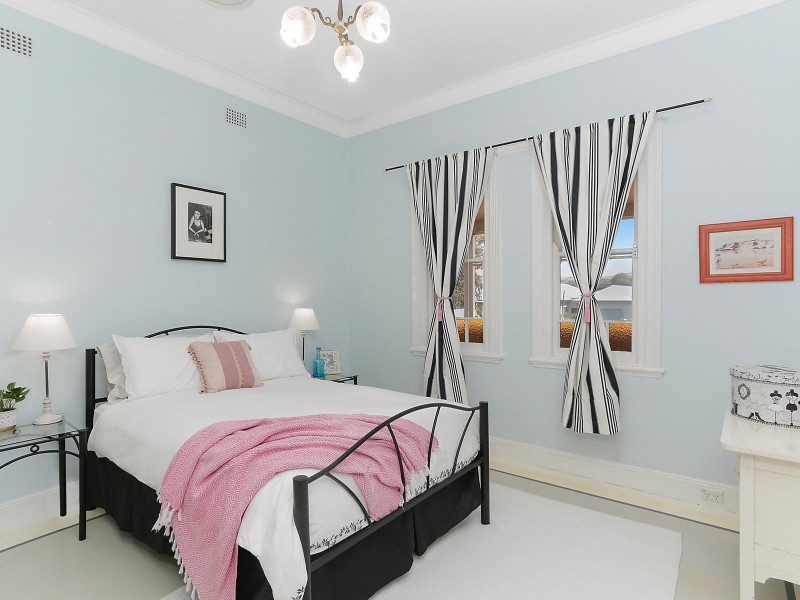 5 Seaview Street, Kiama NSW 2533