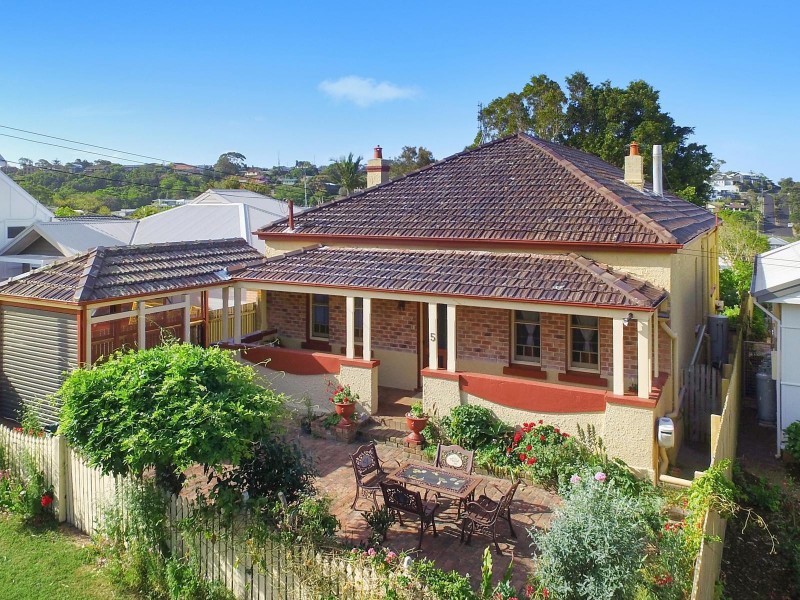 5 Seaview Street, Kiama NSW 2533