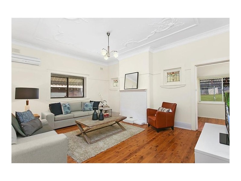 402 Penshurst Street, Chatswood NSW 2067