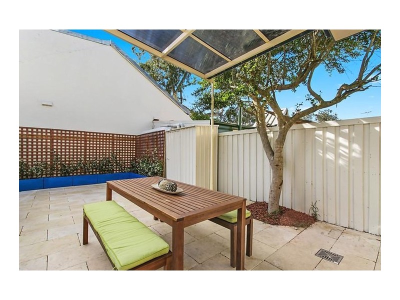 216 West Street, Crows Nest NSW 2065