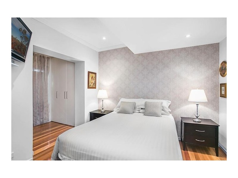 103 Ernest Street, Crows Nest NSW 2065