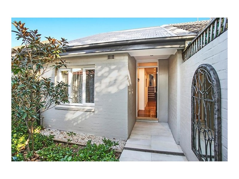 103 Ernest Street, Crows Nest NSW 2065