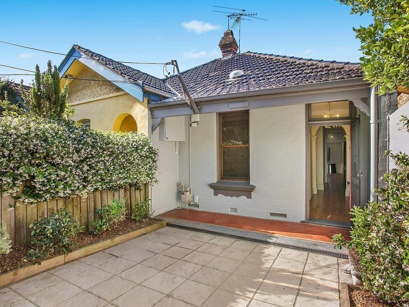88 Albany Street, Crows Nest NSW 2065