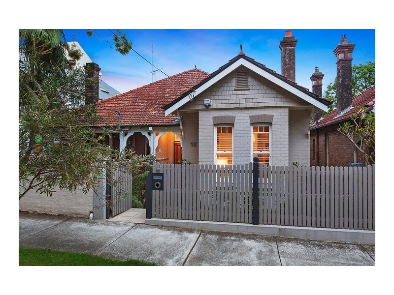 18 Hayberry Street, Crows Nest NSW 2065