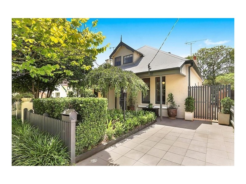 35 Rhodes Avenue, Naremburn NSW 2065