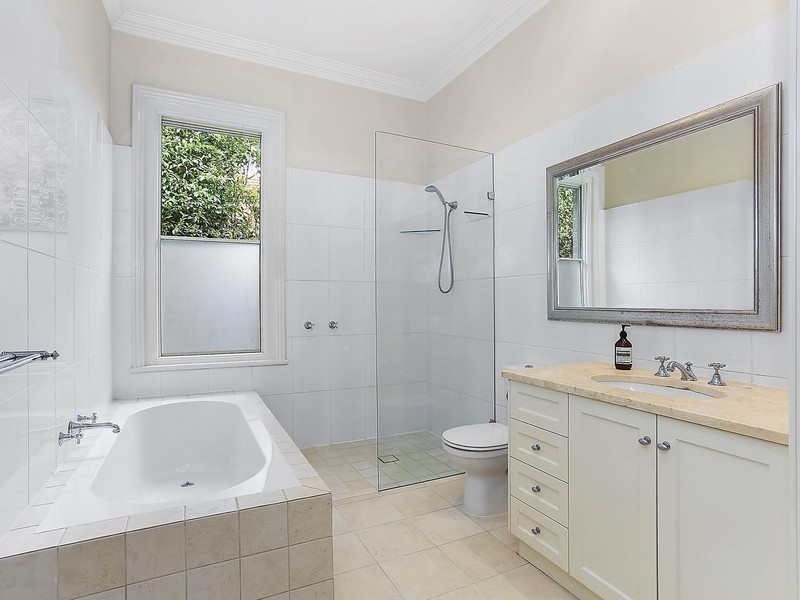 30 Rhodes Avenue, Naremburn NSW 2065