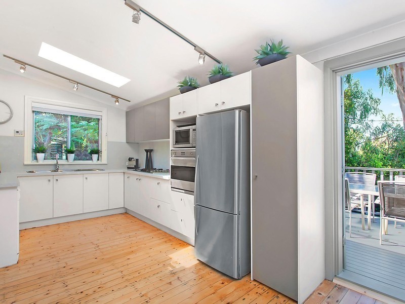 33 Malvern Avenue, Roseville NSW 2069