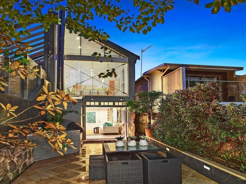 32 Holtermann Street, Crows Nest NSW 2065