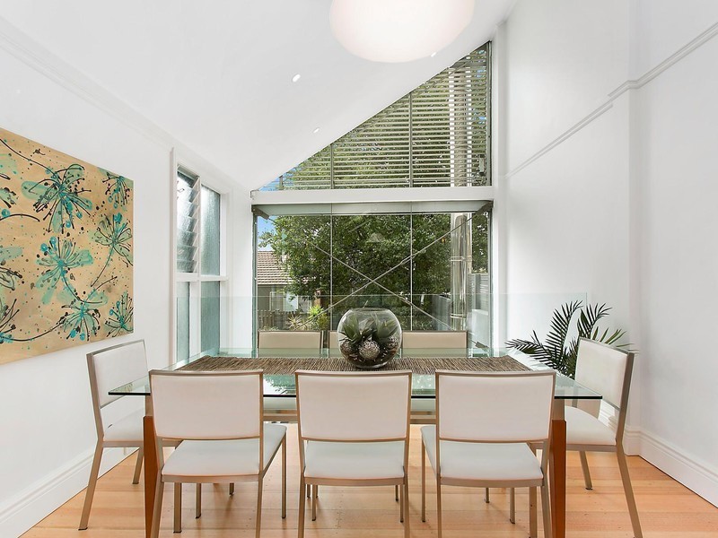 32 Holtermann Street, Crows Nest NSW 2065