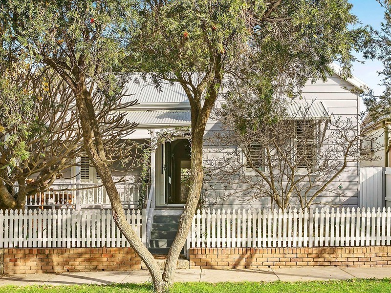 77 Hayberry Street, Crows Nest NSW 2065