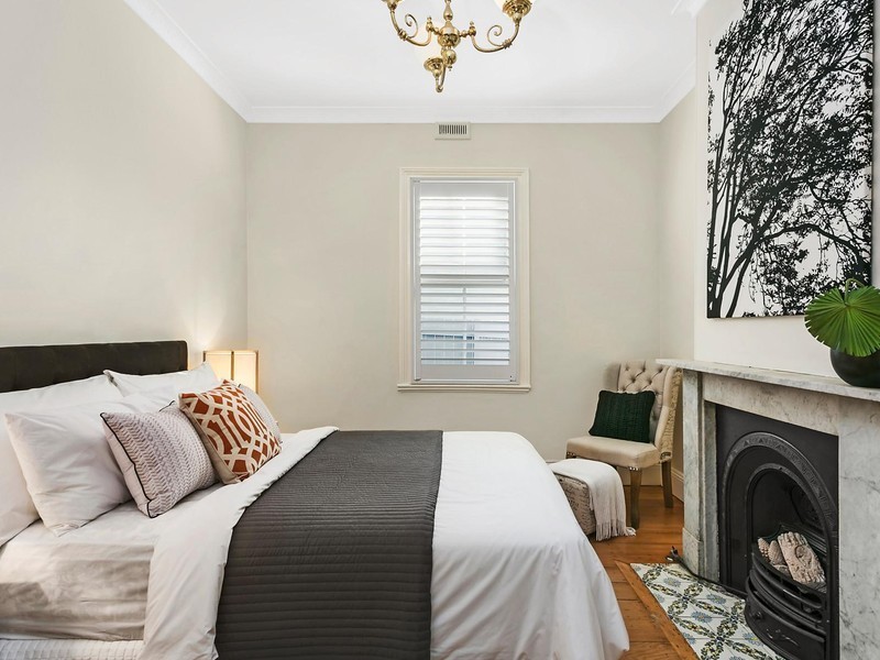 77 Hayberry Street, Crows Nest NSW 2065