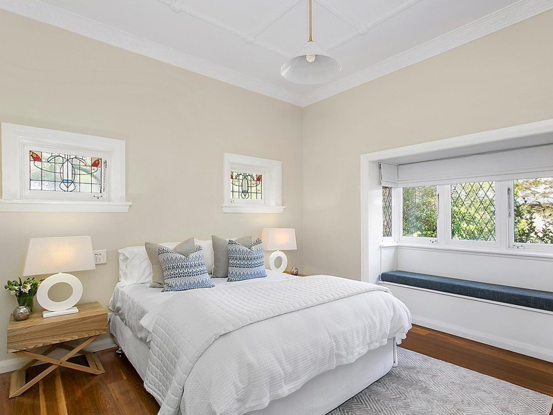 48 Kingslangley Road, Greenwich NSW 2065