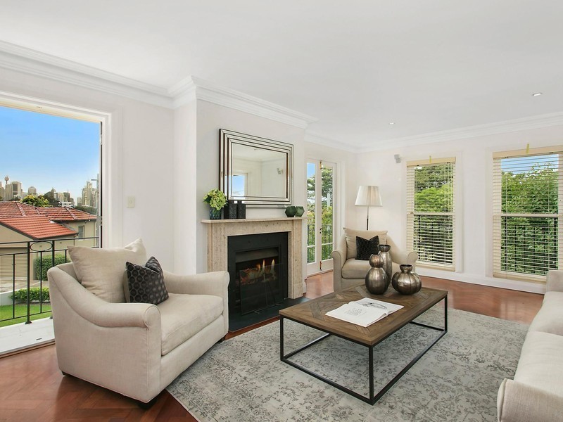 4 Commodore Crescent, Mcmahons Point NSW 2060