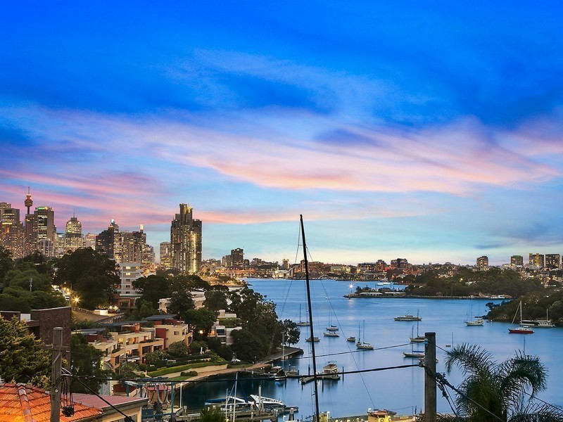 4 Commodore Crescent, Mcmahons Point NSW 2060