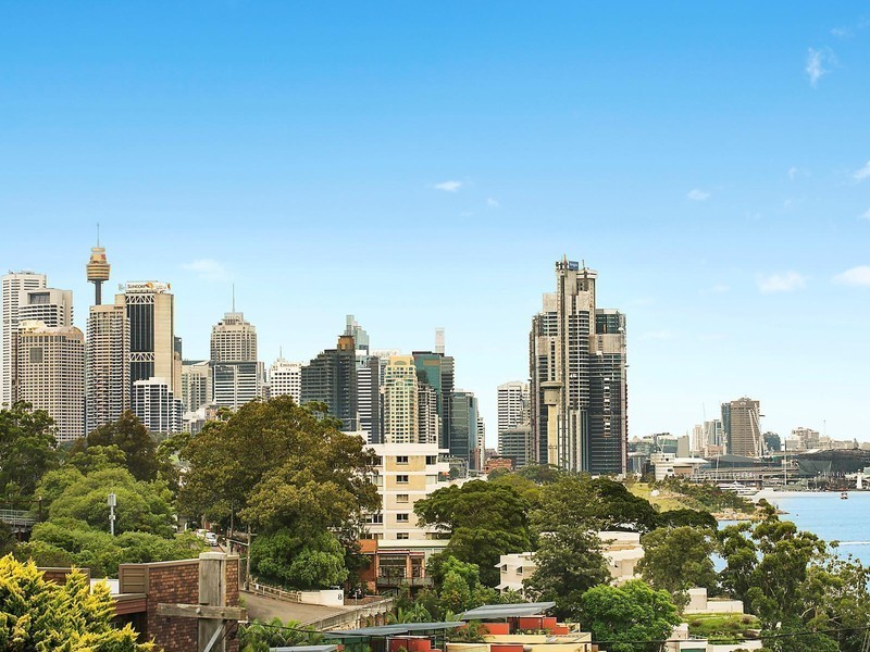 4 Commodore Crescent, Mcmahons Point NSW 2060