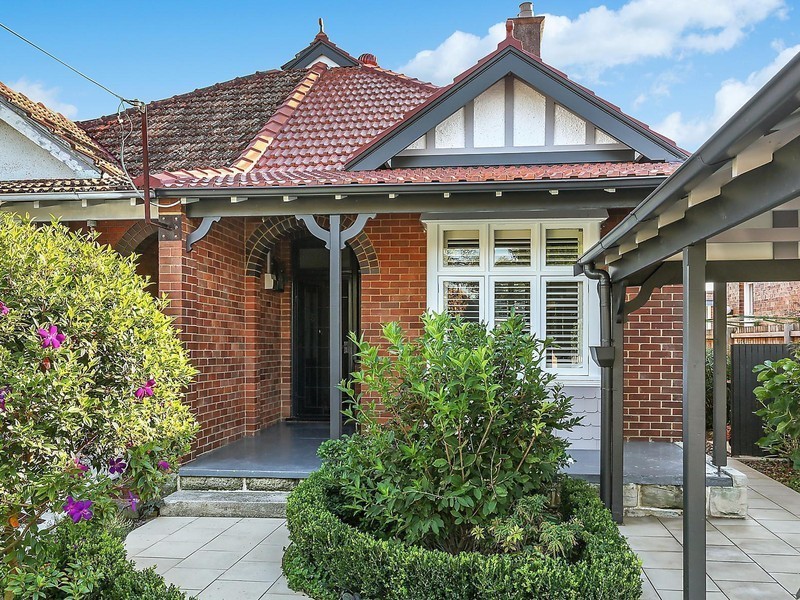 19 Rhodes Avenue, Naremburn NSW 2065