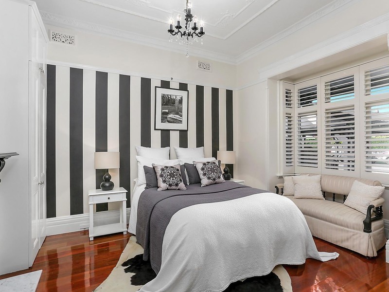 19 Rhodes Avenue, Naremburn NSW 2065