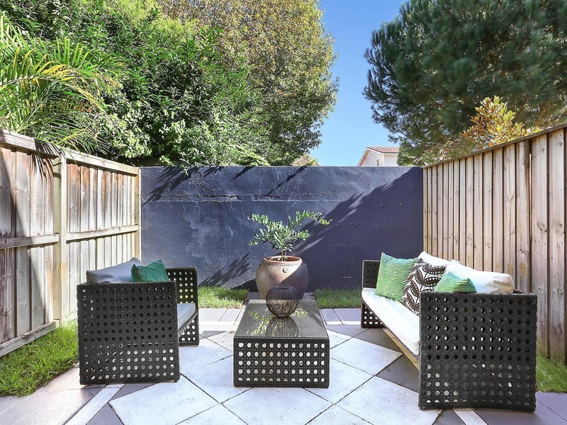 2/2 Trafalgar Street, Crows Nest NSW 2065