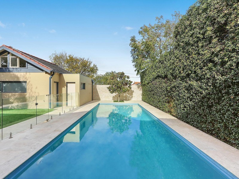 10 Rhodes Avenue, Naremburn NSW 2065