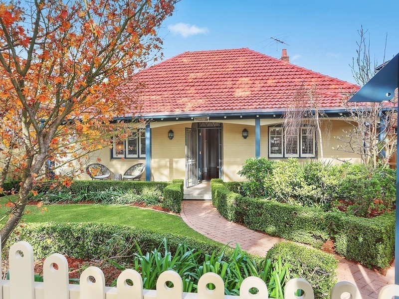 10 Rhodes Avenue, Naremburn NSW 2065