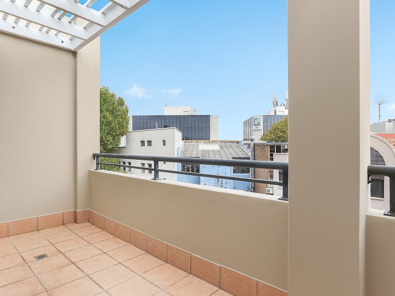 8/9 Alexander Street, Crows Nest NSW 2065