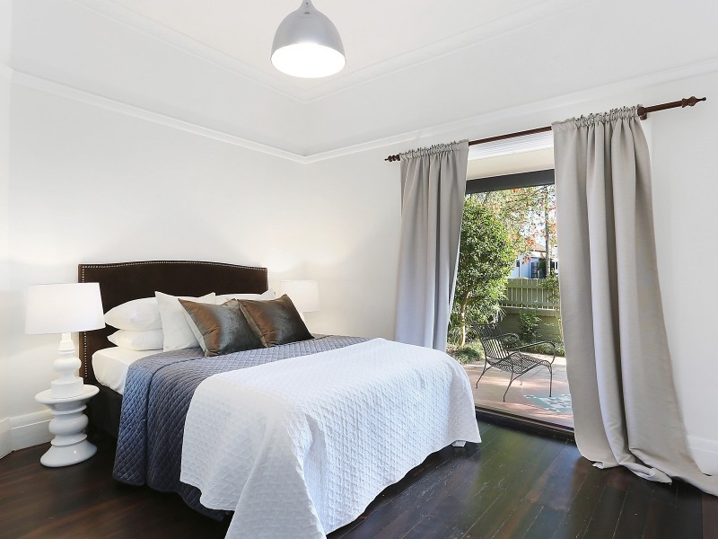 22 Rhodes Avenue, Naremburn NSW 2065