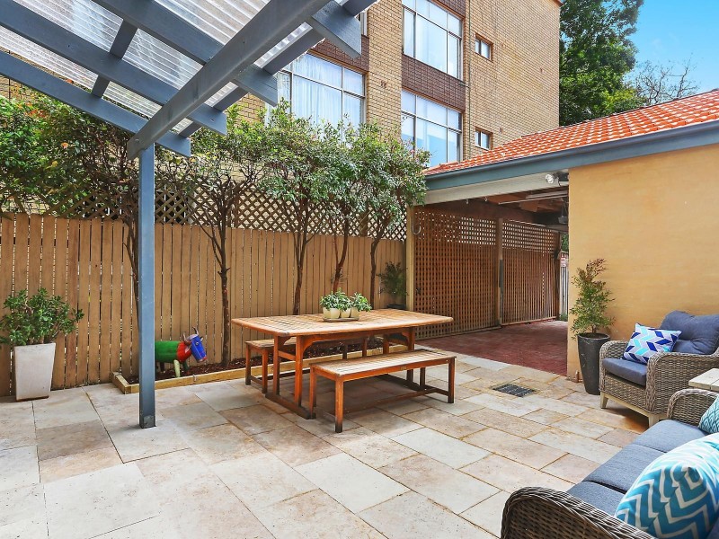 2/165 Willoughby Road, Naremburn NSW 2065