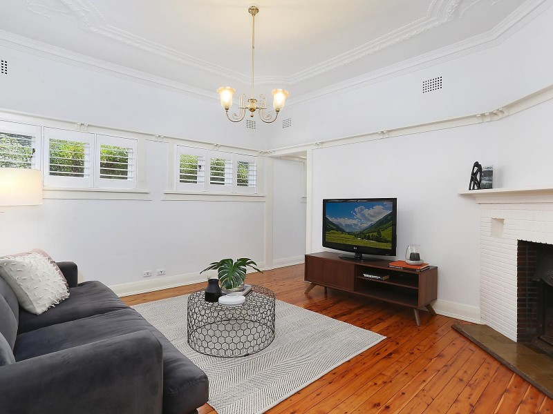 6 Rhodes Avenue, Naremburn NSW 2065