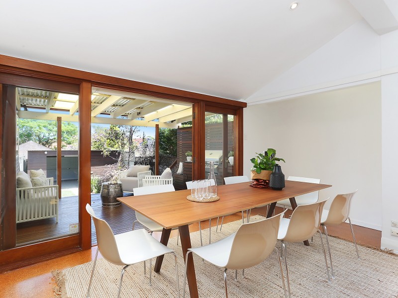 6 Rhodes Avenue, Naremburn NSW 2065