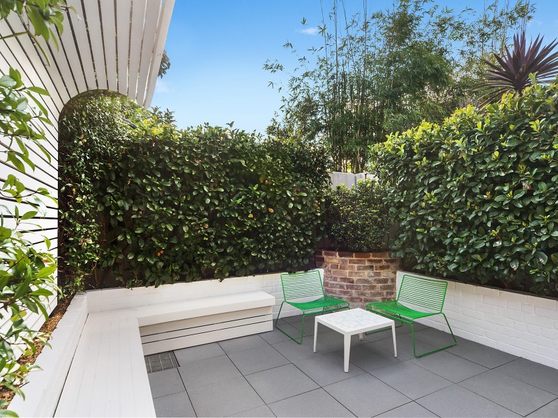 90 Holtermann Street, Crows Nest NSW 2065